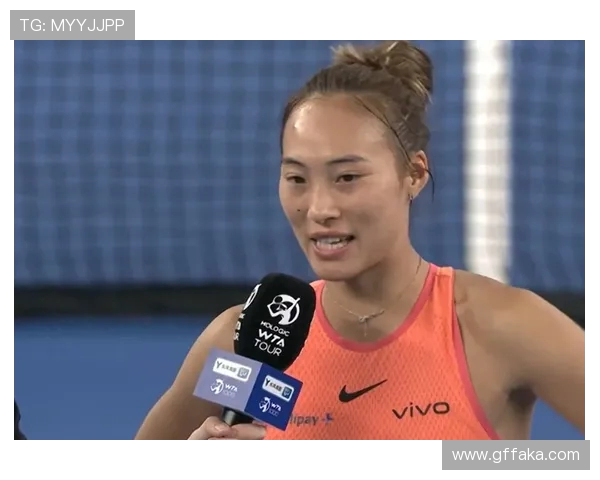 郑钦文憾负阿尼西莫娃止步四强，后勤失误成致命伤！奖金首进前十，柏林站再战萨巴伦卡(3)